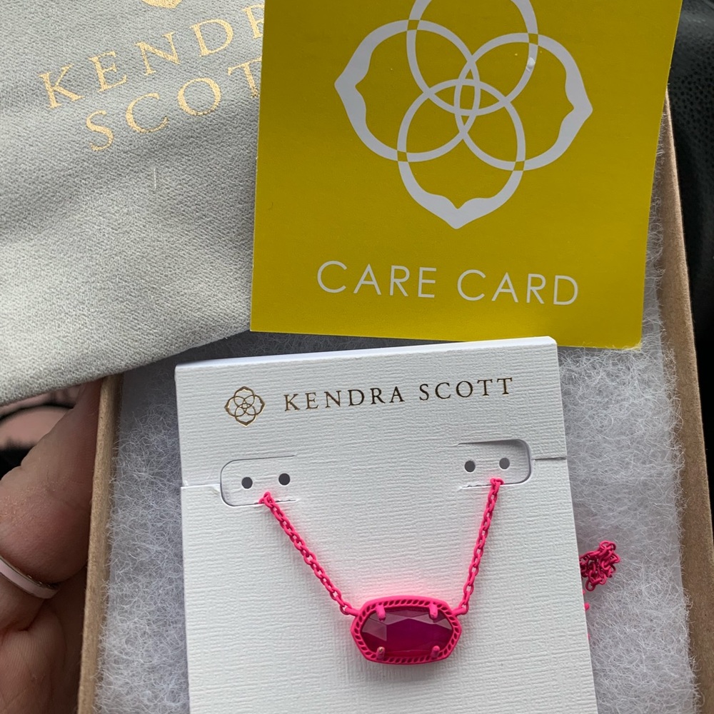 Kendra Scott set
